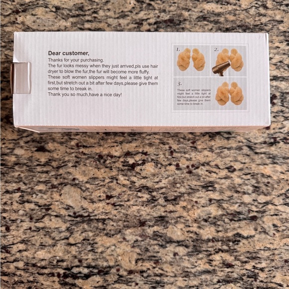 NWT Faux Fur Slippers Size 9-10 Grey-Silver - Picture 5 of 7